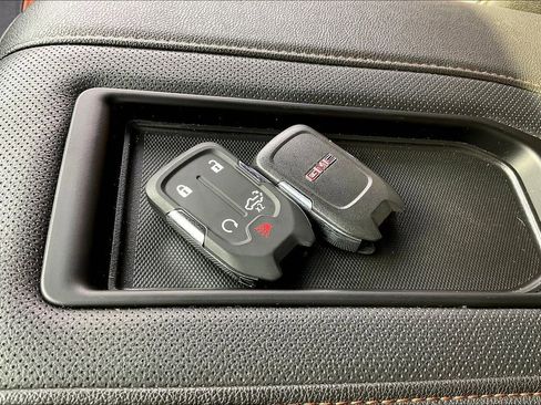 Used 2021 GMC Sierra 1500 AT4 image 37