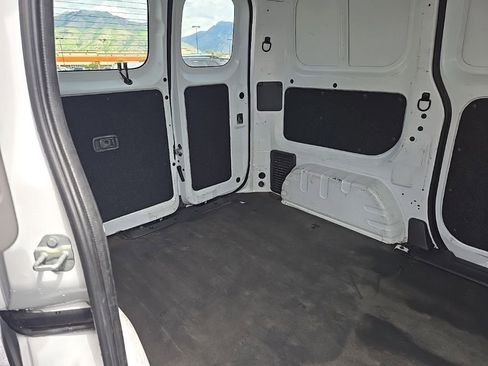 Used 2021 Nissan NV200 S w/ Back Door Glass Package image 25