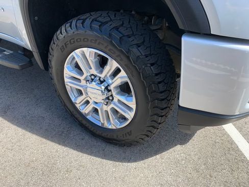 Used 2022 GMC Sierra 2500 Denali AWD/4WD image 6
