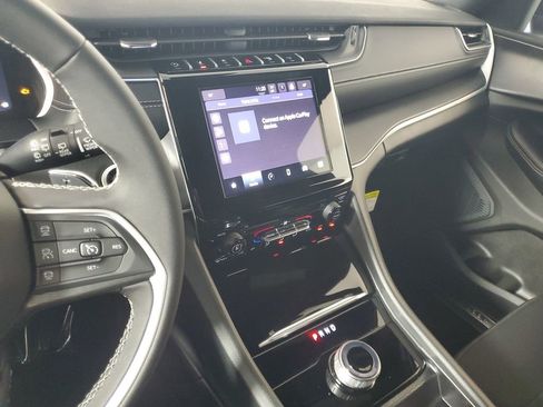 New 2025 Jeep Grand Cherokee Laredo X w/ Trailer Tow Package image 18