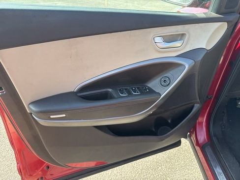 Used 2013 Hyundai Santa Fe Sport image 14