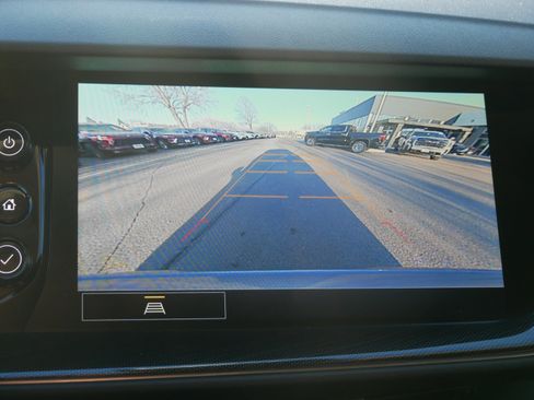 Used 2021 Buick Envision Essence image 28