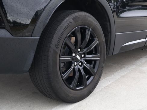 Certified 2023 Cadillac XT4 Sport w/ Cold Weather Package image 12