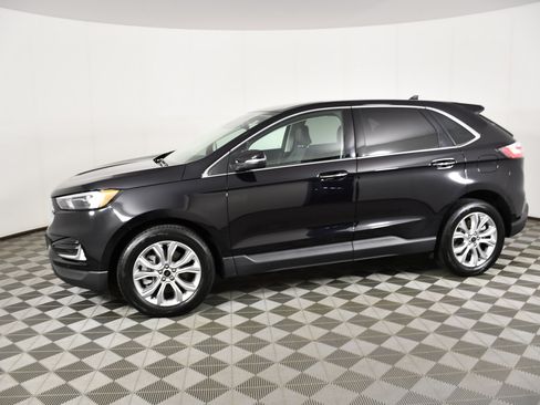 Used 2024 Ford Edge Titanium AWD/4WD image 9