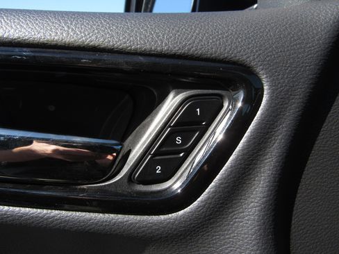 Used 2025 Dodge Durango GT image 26