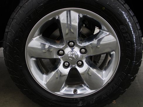 Used 2017 RAM 1500 Big Horn image 9