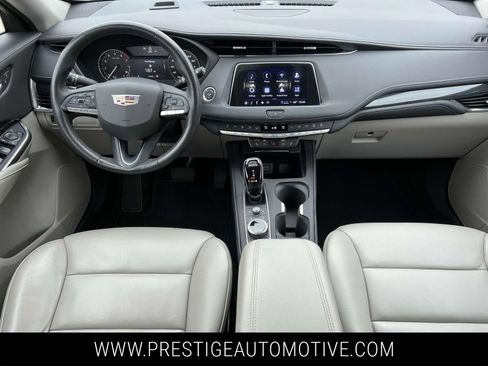 Used 2023 Cadillac XT4 Premium Luxury w/ Cold Weather Package image 15