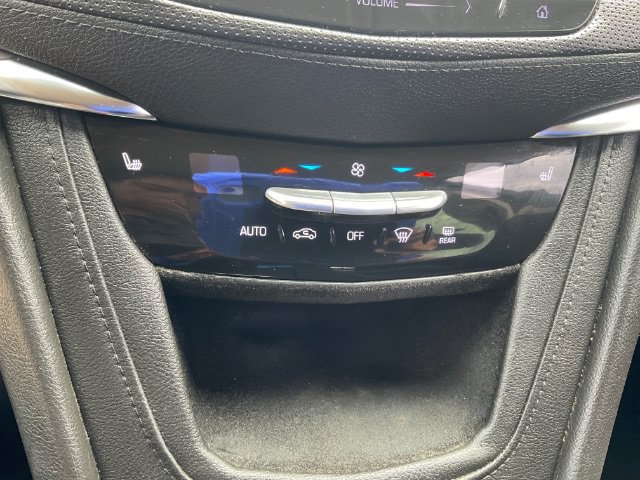 Used 2017 Cadillac XT5 Luxury w/ Driver Awareness Package AWD/4WD image 33