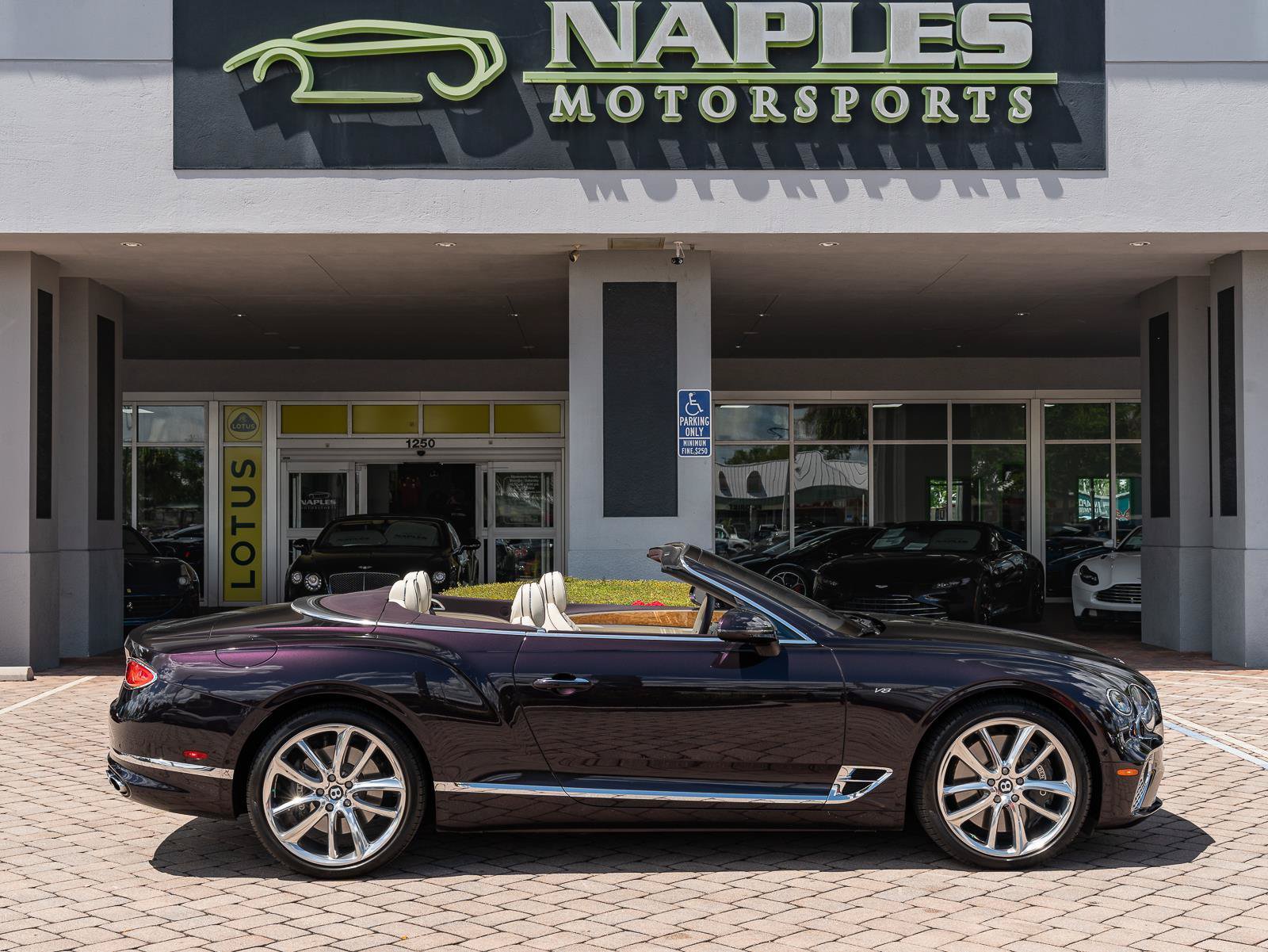 Used 2022 Bentley Continental GT Mulliner AWD/4WD image 47