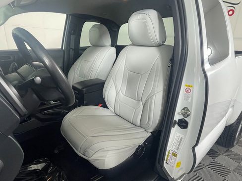 Used 2019 Toyota Tacoma SR5 image 21