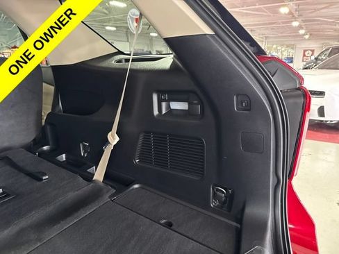 Used 2022 Ford Explorer XLT w/ Equipment Group 202A AWD/4WD image 31