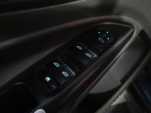 Used 2020 Ford Transit Connect XLT image 32