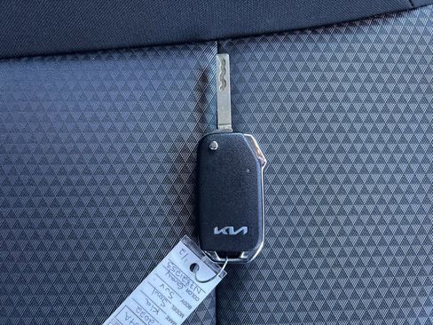 Certified 2022 Kia Soul LX w/ Technology Package image 27