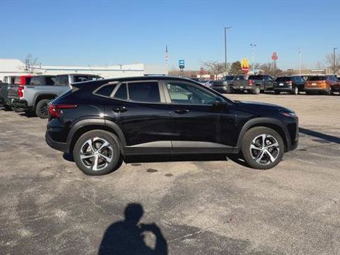 Used 2024 Chevrolet Trax RS w/ Driver Confidence Package image 9