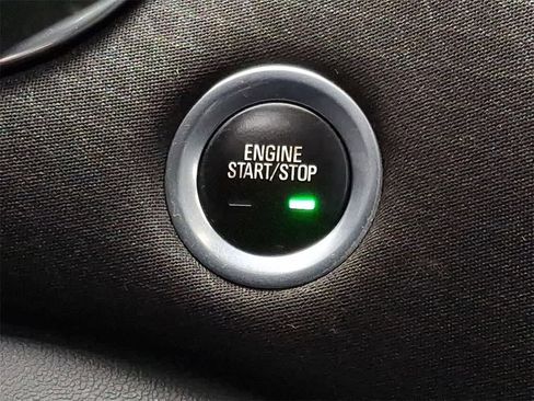 Used 2020 Chevrolet Malibu LT image 23