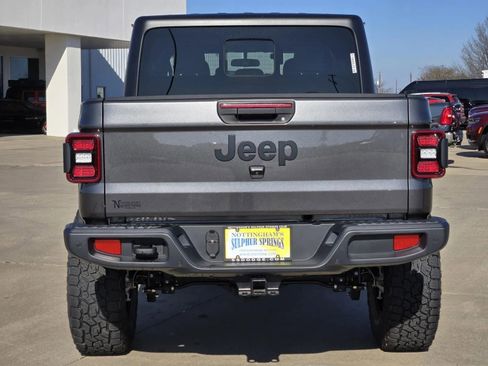 New 2023 Jeep Gladiator Willys image 4
