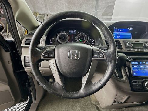 Used 2017 Honda Odyssey EX-L image 11