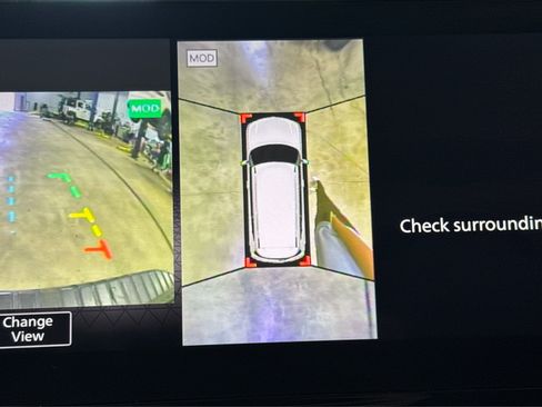 Used 2022 Nissan Armada SL w/ Captain's Chairs Package AWD/4WD image 31