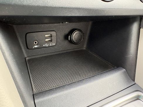 Used 2020 Subaru Forester Premium image 20