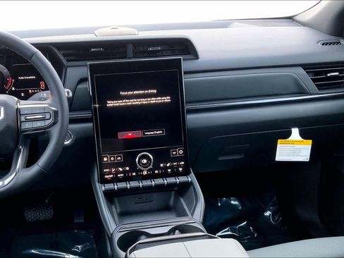 New 2026 GMC Terrain AT4 w/ Convenience Package III image 7