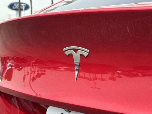 Used 2021 Tesla Model Y Long Range AWD/4WD image 26
