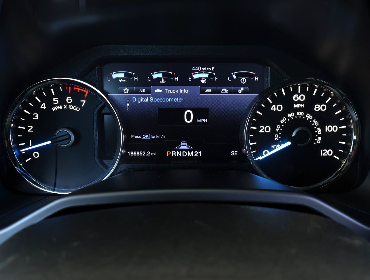 Used 2015 Ford F150 Platinum w/ Equipment Group 701A Luxury AWD/4WD image 27