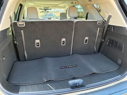 New 2026 Nissan Pathfinder SL image 22