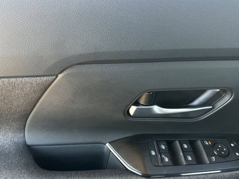 New 2026 Nissan Kicks SV image 13