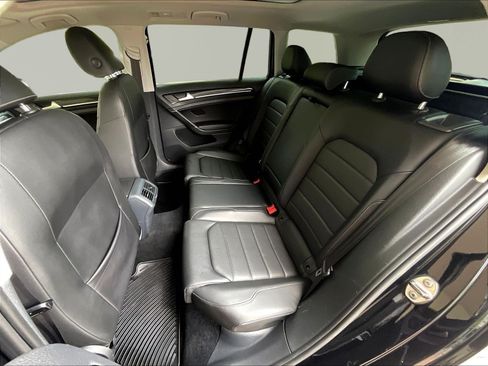 Used 2017 Volkswagen Golf SEL FWD image 20