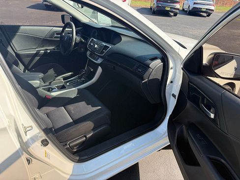 Used 2014 Honda Accord Sport image 18