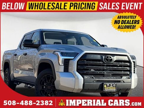 Used 2024 Toyota Tundra SR5 w/ SR5 Convenience Package image 1