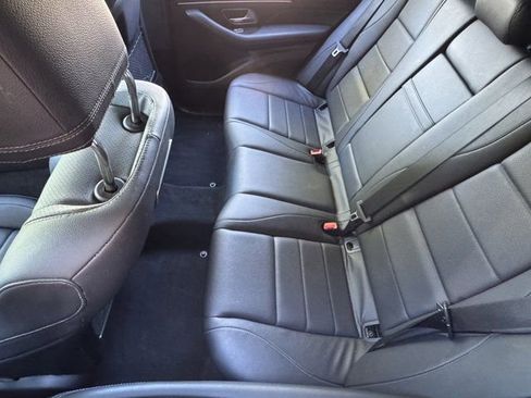Used 2020 Mercedes-Benz GLE 350 4MATIC image 24