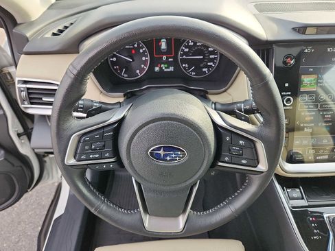 Used 2023 Subaru Outback Limited image 19