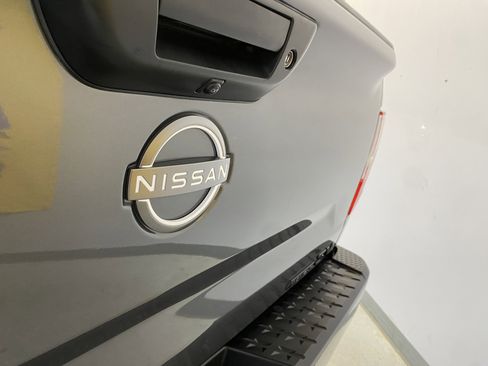 Used 2024 Nissan Titan SV w/ SV Convenience Package image 15