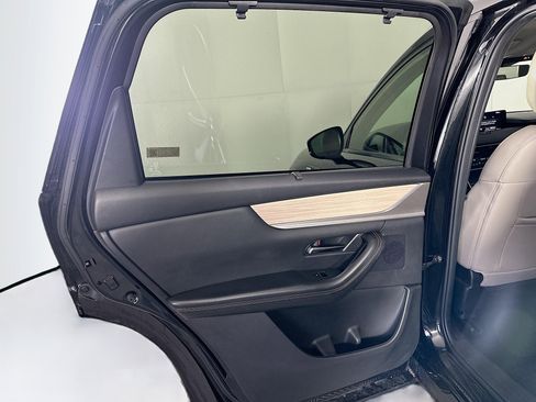 Used 2025 MAZDA CX-90 3.3 Turbo w/ Preferred Package image 25