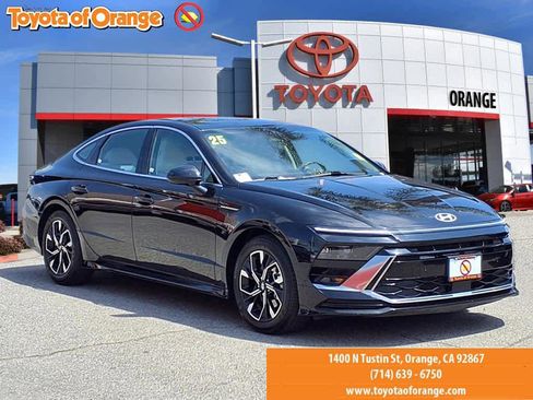 Used 2025 Hyundai Sonata SEL FWD image 1