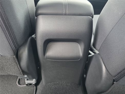 Used 2025 Nissan Sentra S FWD image 28