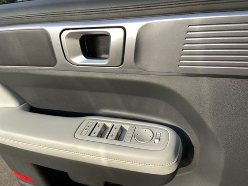 Used 2024 Hyundai Santa Fe SEL FWD image 50