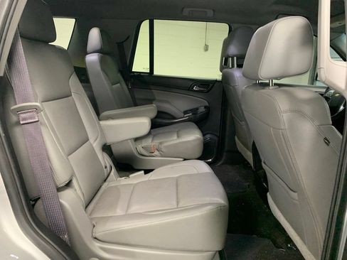 Used 2017 Chevrolet Tahoe LT w/ Luxury Package RWD image 8