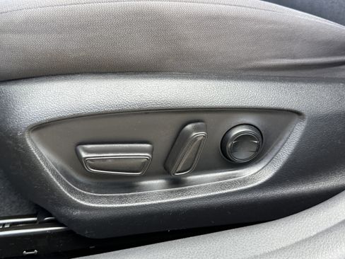 Used 2022 Toyota Camry LE image 28