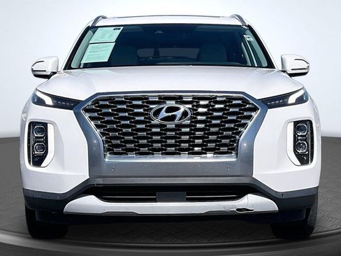 Used 2020 Hyundai Palisade SEL w/ Premium Package FWD image 3