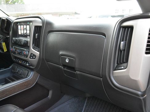 Used 2019 GMC Sierra 2500 Denali w/ Duramax Plus Package AWD/4WD image 22