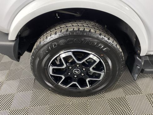 Used 2023 Ford Bronco Outer Banks image 14
