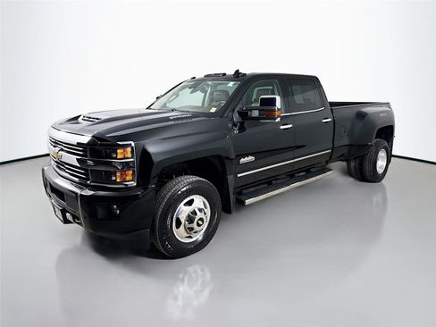 Used 2017 Chevrolet Silverado 3500 High Country w/ Duramax Plus Package AWD/4WD image 5
