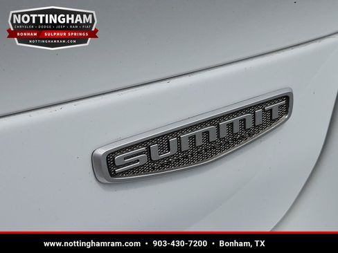Used 2025 Jeep Grand Cherokee L Summit AWD/4WD image 9