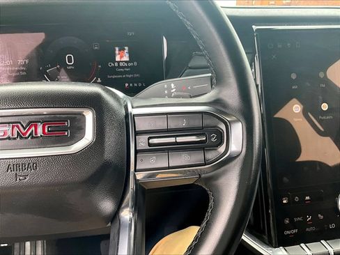 Used 2024 GMC Acadia Elevation AWD/4WD image 15