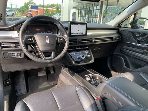Used 2022 Lincoln Corsair AWD w/ Premium Package image 19