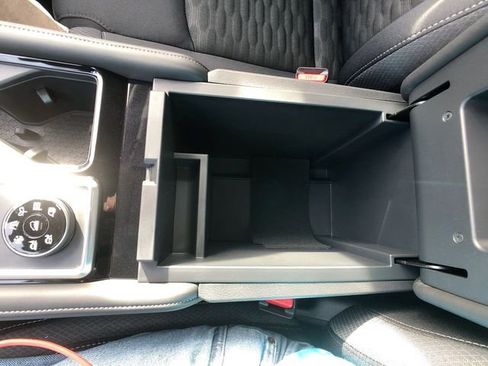 New 2025 Nissan Pathfinder SV image 23