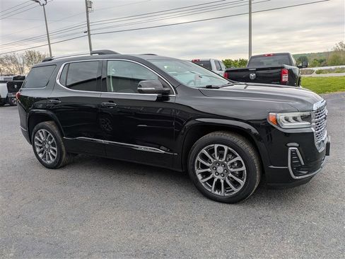 Used 2023 GMC Acadia Denali w/ Denali Ultimate Package AWD/4WD image 7