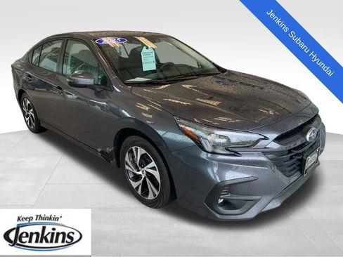 Certified 2025 Subaru Legacy Premium AWD/4WD image 1